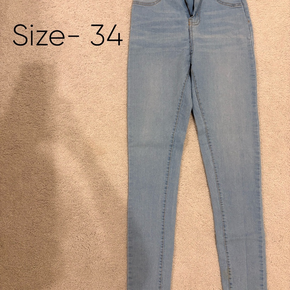 Women's Light Blue Jeans